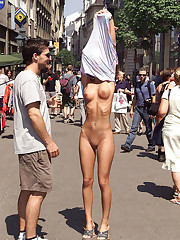 Nella Nude in Public - 7/10/2007